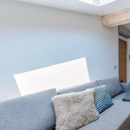 Apartamento Luce & Olive - By Myhomeincomo *